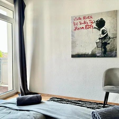 Banksy - Art & Fun Mit 2 Balkonen - 6 Betten Apartment Hannover